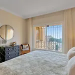 Amazing Sea Views Hacienda Elviria Apartment