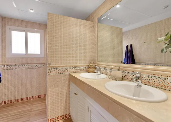 Amazing Sea Views Hacienda Elviria Apartament *