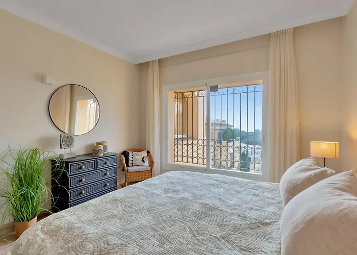 Amazing Sea Views Hacienda Elviria Apartament